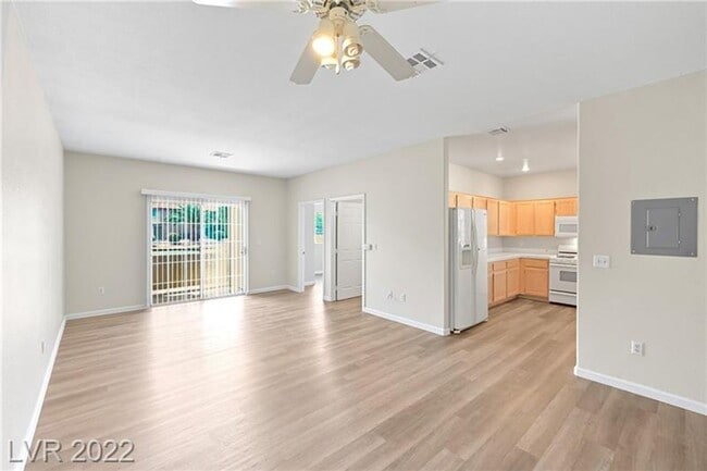 1823 Rapier Dr in Henderson, NV - Building Photo - Building Photo