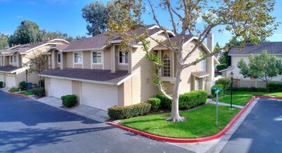 26222 Fern Glen in Lake Forest, CA - Building Photo - Building Photo