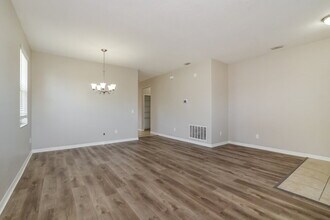 513 Bella Rosa Cir, Unit 3322 in Sanford, FL - Building Photo - Building Photo