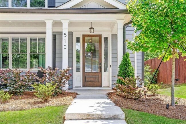 510 Oak Dr in Atlanta, GA - Building Photo - Building Photo