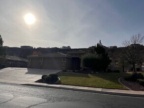 39 S Arroyo Dr in Saint George, UT - Building Photo - Building Photo