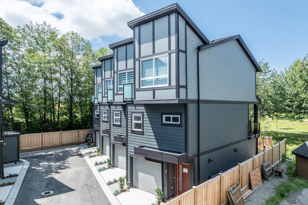 Sarena Townhomes in Richmond, BC - Building Photo