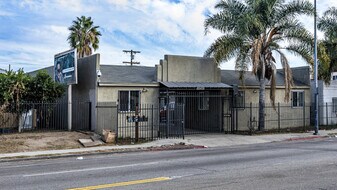 Ho Hum Motel in Los Angeles, CA - Building Photo