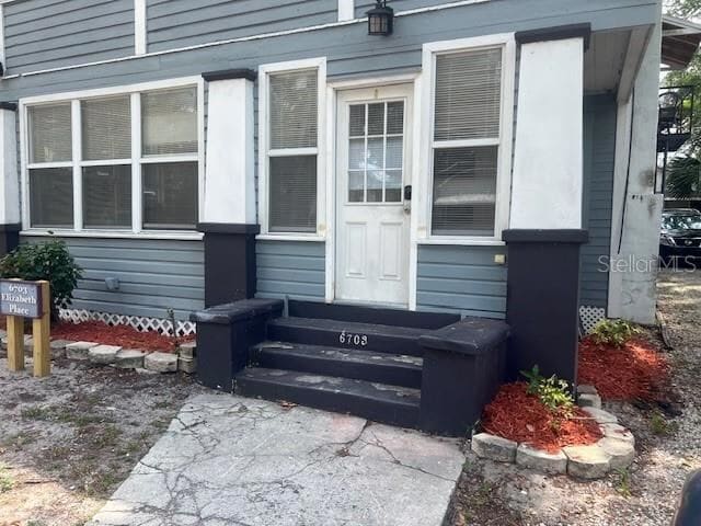 property at 6703 N Elizabeth St