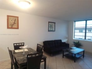 13390 NE 7th Ave in North Miami, FL - Building Photo - Building Photo