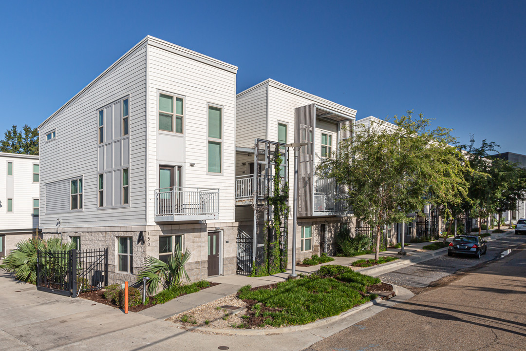 Mid City Gardens in Baton Rouge, LA - Building Photo