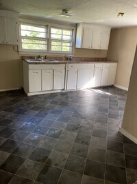 311 River St photo'
