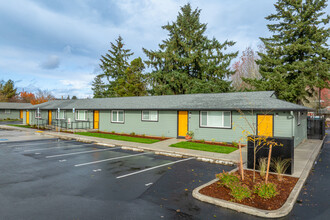 Marilann Terrace in Beaverton, OR - Building Photo - Building Photo