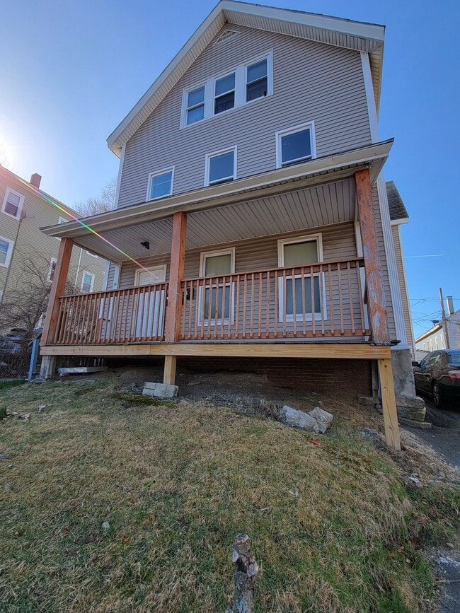 14 Ingalls St, Unit 1L