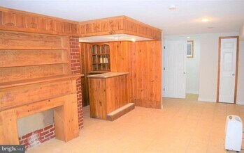 146 S French St in Alexandria, VA - Building Photo - Building Photo