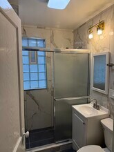 3344 S Wood St, Unit Apartment 1 in Chicago, IL - Building Photo - Building Photo