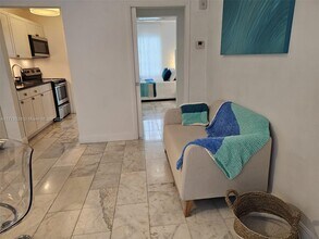918 Jefferson Ave in Miami Beach, FL - Building Photo - Building Photo