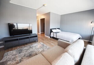 555 E William St, Unit 14H in Ann Arbor, MI - Building Photo - Building Photo