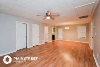 614 Dove Cove in Social Circle, GA - Building Photo - Building Photo