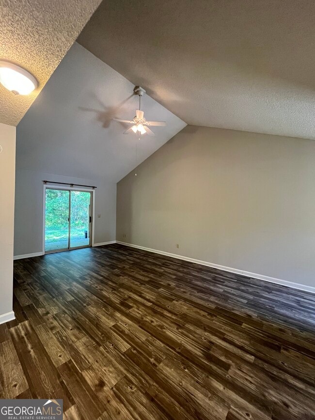 302 Admiral's Walk Dr in St. Marys, GA - Building Photo - Building Photo