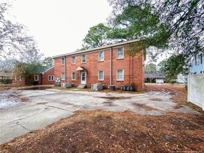210 E 16th St in Lumberton, NC - Building Photo - Building Photo