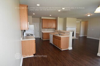 208 Edgecroft Way in Fuquay Varina, NC - Building Photo - Building Photo