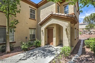3915 Legend Hills St in Las Vegas, NV - Building Photo