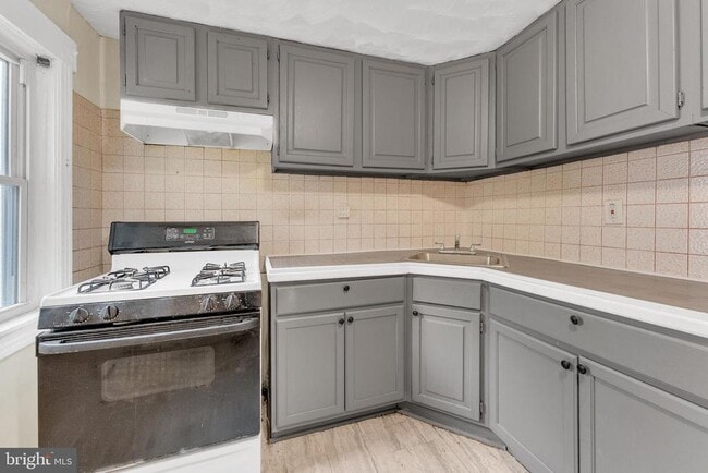 611 Bridge St in Trenton, NJ - Building Photo - Building Photo