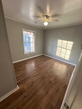 123 S Sam Davis Ave in Pulaski, TN - Foto de edificio - Building Photo