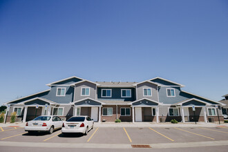 Trinity Point in Sioux Falls, SD - Foto de edificio - Building Photo