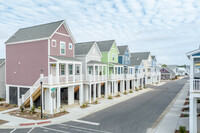 Cape Cottages in Leland, NC - Foto de edificio - Building Photo