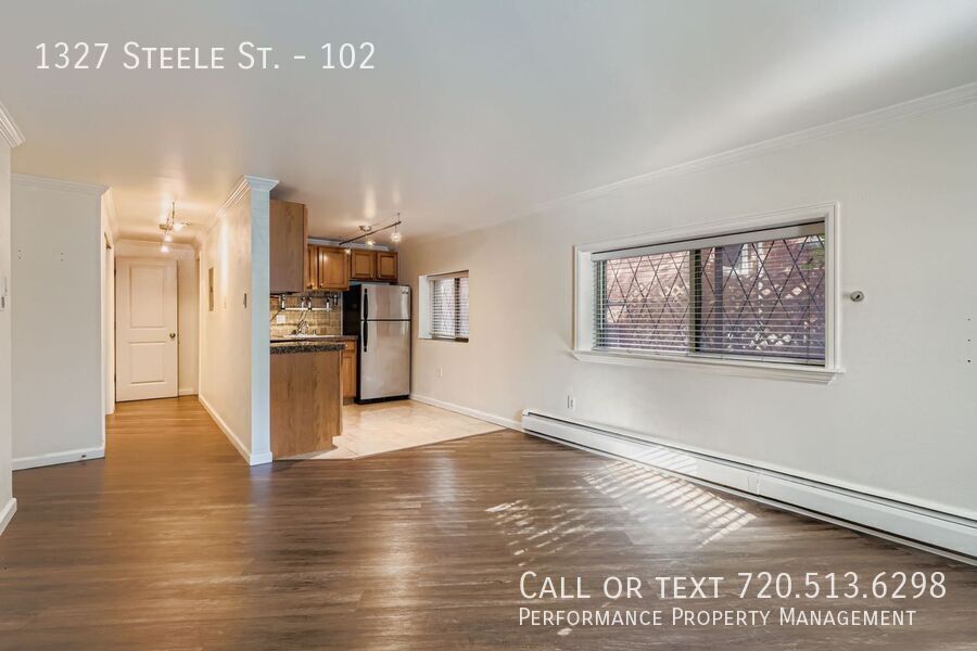 1327 Steele St in Denver, CO - Building Photo