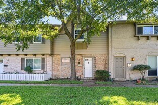 7236 Crownwest St in Houston, TX - Building Photo