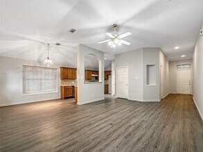 3310 N Mason Rd in Katy, TX - Building Photo - Building Photo