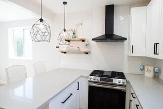 6246 Shirley Ave in Los Angeles, CA - Building Photo - Building Photo