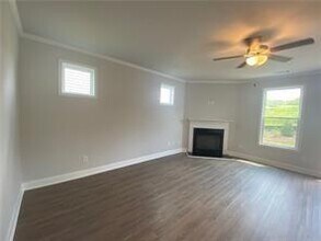 3831 Brookburn Pk in Gainesville, GA - Foto de edificio - Building Photo