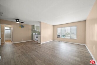 4810 St Elmo Dr in Los Angeles, CA - Building Photo - Building Photo