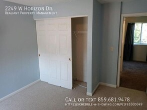 2249 W Horizon Dr in Hebron, KY - Building Photo - Building Photo