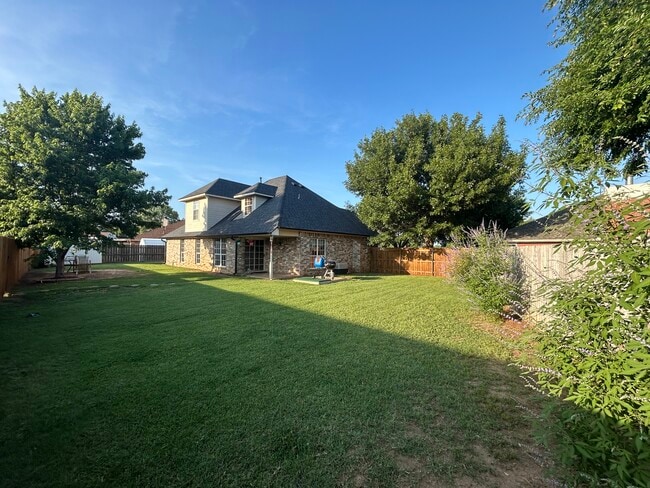 property at 3417 Wendy Cir