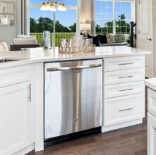 2325 Southwind Blvd in South Elgin, IL - Foto de edificio - Building Photo