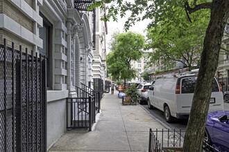 607 W 136th St in New York, NY - Foto de edificio - Building Photo