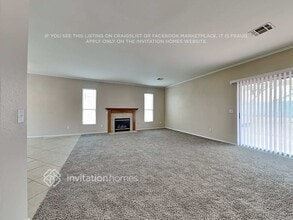 7228 London Bridge Ave in Las Vegas, NV - Building Photo - Building Photo
