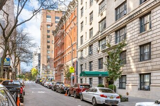 103-109 E 75th St in New York, NY - Building Photo - Building Photo