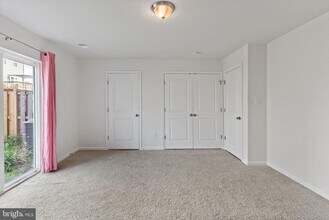 162 Magellan Dr in Martinsburg, WV - Building Photo - Building Photo