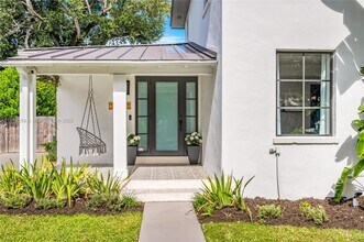 1951 SW 23rd St in Miami, FL - Building Photo - Building Photo