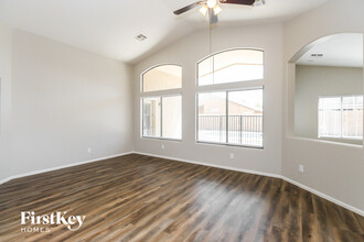 1179 W Love Rd in San Tan Valley, AZ - Building Photo - Building Photo
