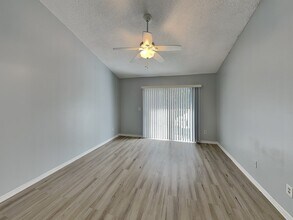 2020 Royal Bay Blvd in Kissimmee, FL - Building Photo - Building Photo
