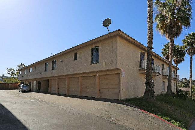 La Paz in Oceanside, CA - Building Photo - Building Photo