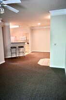 1300 Park West Blvd, Unit 108 in Mount Pleasant, SC - Building Photo