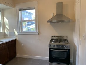 64 Santa Clara Ave, Unit Apt 1 in Oakland, CA - Foto de edificio - Building Photo