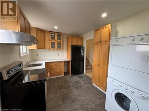 87 Boston Crescent in Hamilton, ON - Building Photo - Building Photo