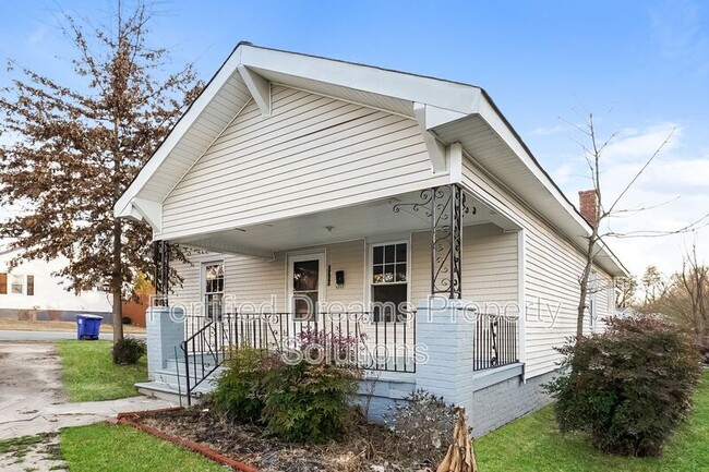 2301 Konnoak View Dr in Winston-Salem, NC - Building Photo - Building Photo