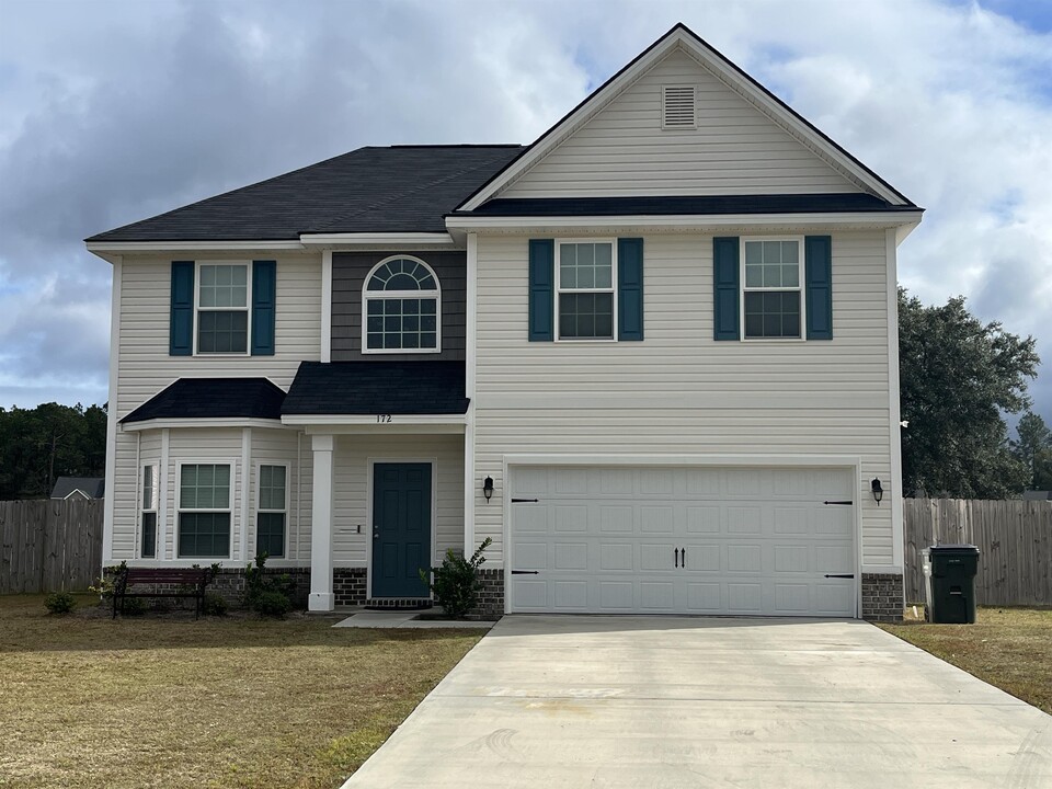 172 Labrador Ln in Ludowici, GA - Building Photo