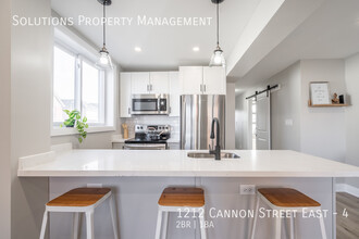 1212 Cannon St E in Hamilton, ON - Building Photo - Building Photo