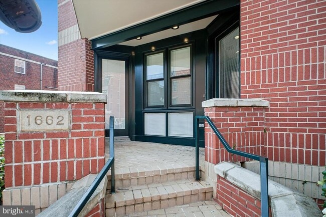 1662 N Quinn St in Arlington, VA - Building Photo - Building Photo
